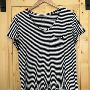 Universal Thread Black & White Striped V-Neck Pocket Tee